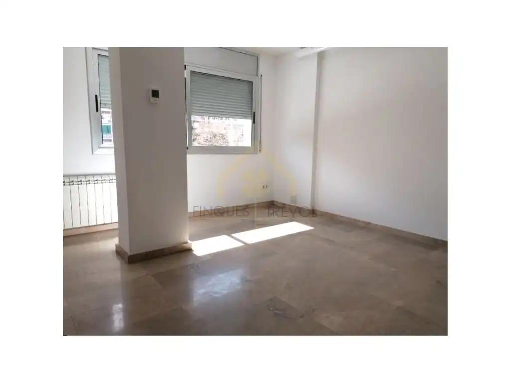 Pis amb ascensor en venda a Can Feu - Gràcia