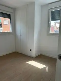 Habitación de Apartamento de alquiler en Madrid con Aire acondicionado, Calefacción y Trastero