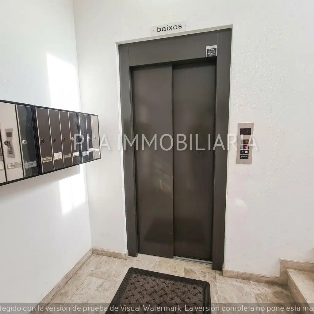 Piso con terraza en venta en Carrer de Cuba 48, imagen 22