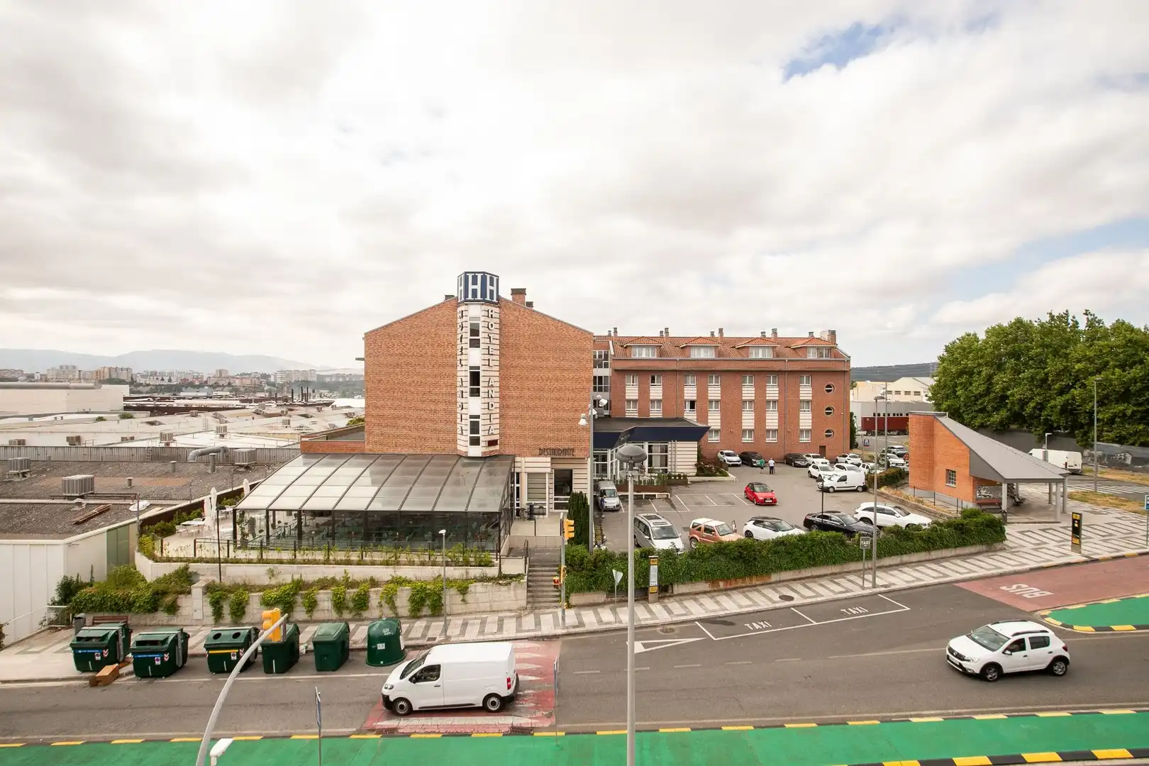 Vista exterior de Piso en venta en Orkoien con Calefacción