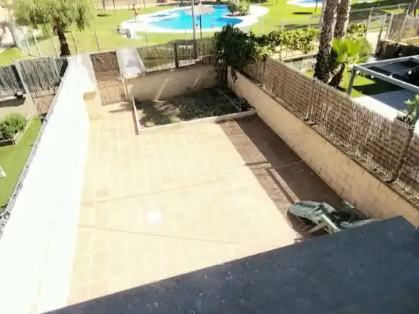 Jardí de Casa adosada en venda en Cubelles amb Aire condicionat i Terrassa