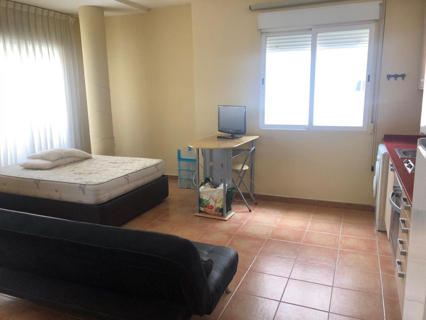 Dormitori de Loft de lloguer en Burjassot amb Aire condicionat i Balcó