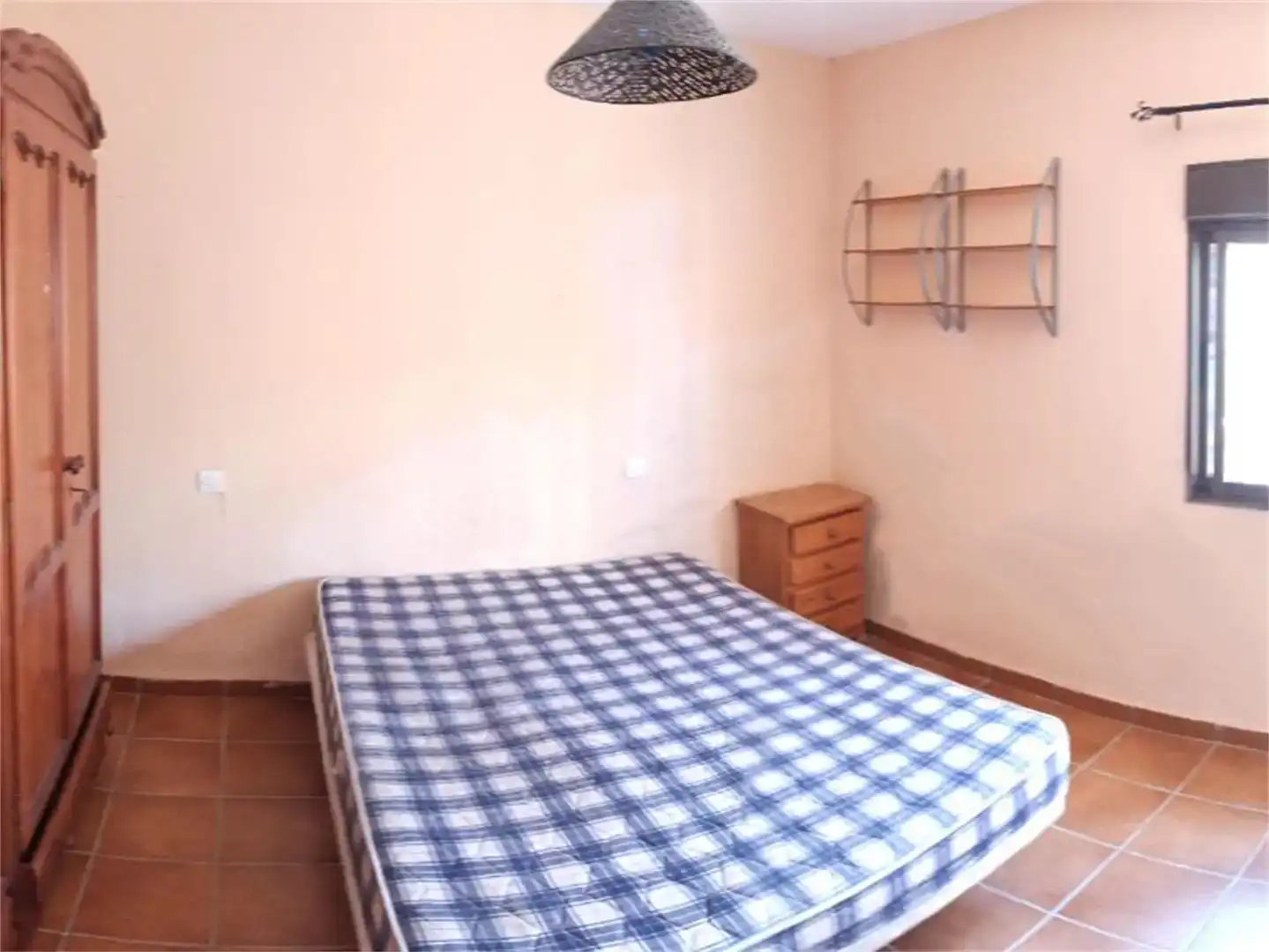 Schlafzimmer von Wohnungen zur Miete in Freila mit Klimaanlage, Privatgarten und Möbliert
