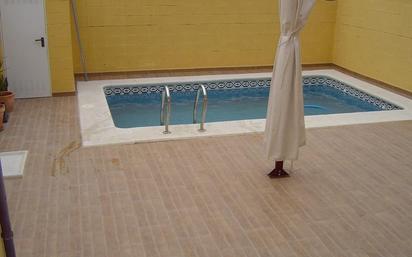 Swimming pool of House or chalet for sale in  Córdoba Capital  with Air Conditioner and Swimming Pool