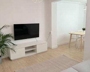 Sala d'estar de Apartament per a compartir en  Valencia Capital amb Aire condicionat i Terrassa