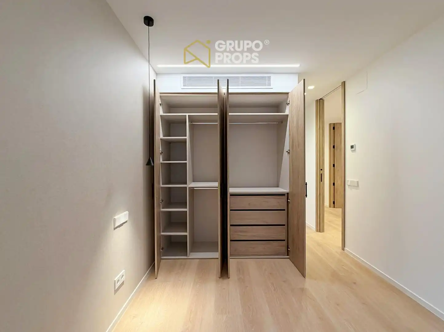 Habitación de Apartamento en venta en Madrid con Calefacción y Amueblado