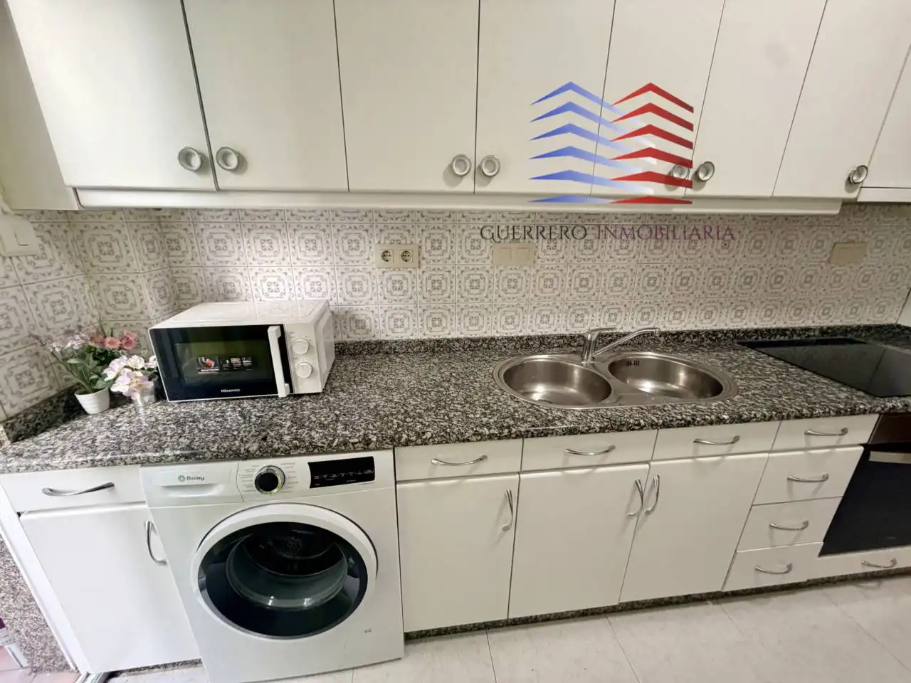 Cocina de Apartamento de alquiler en Ourense Capital  con Calefacción, Parquet y Amueblado