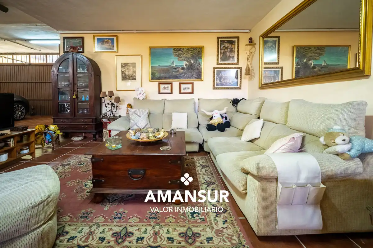Chalet con piscina en venta en Avenida del Almendro, imagen 96