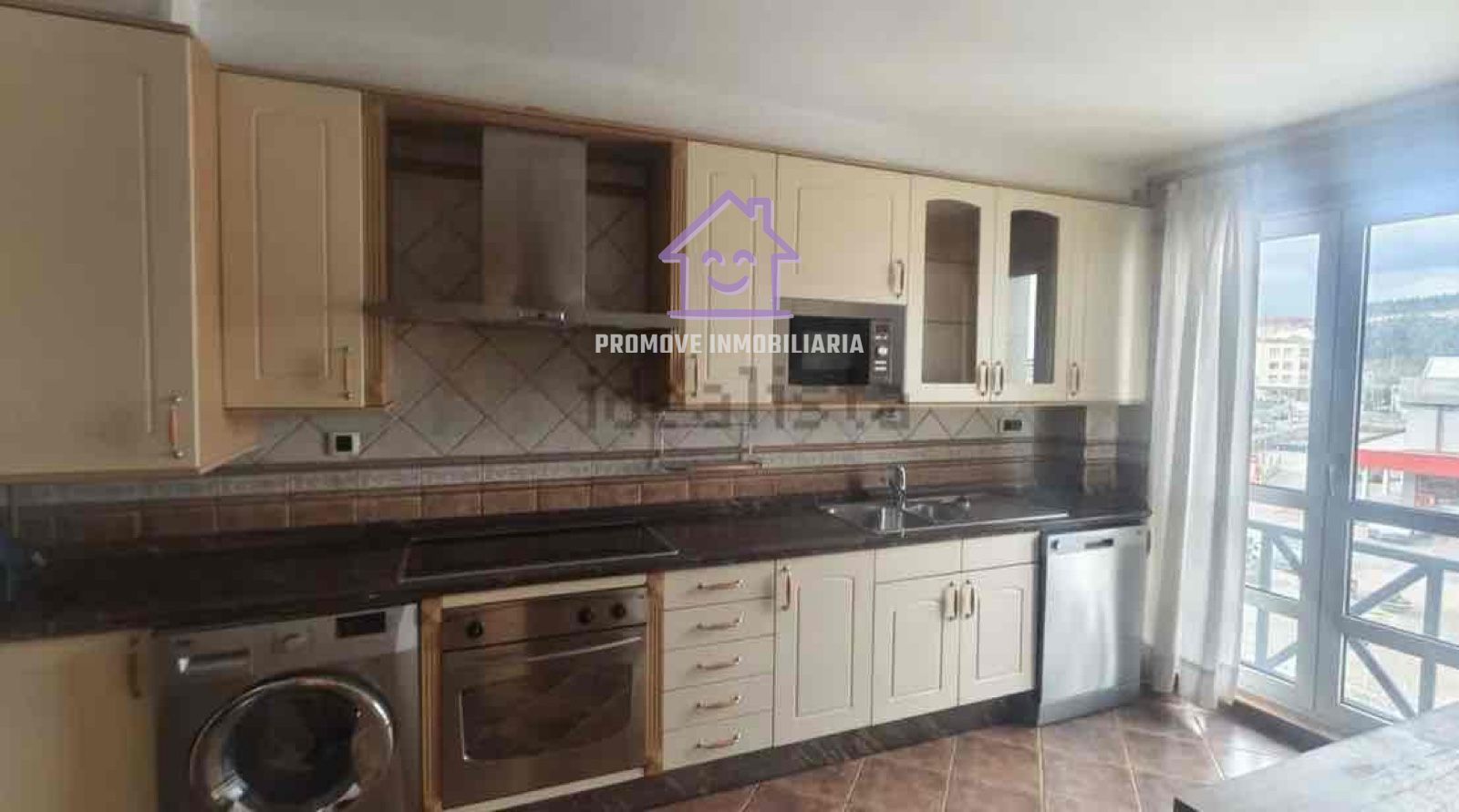 Cocina de Ático de alquiler en Arteixo