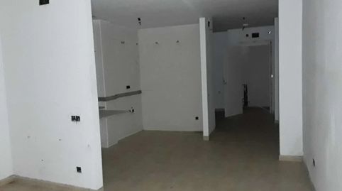 Manresa (Barcelona). "OKUPADO" (no se puede visitar ni hipotecar)., imatge 3