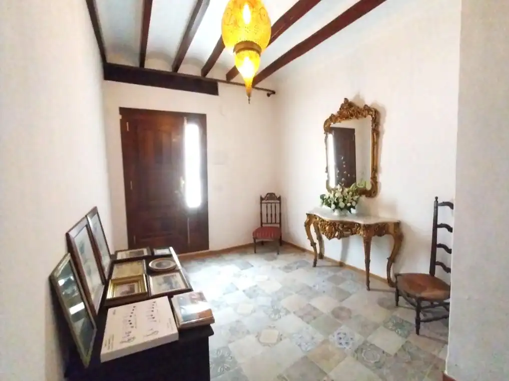 Casa aparellada amb jardí en venda a Carrer Santisimo Christo 28, imagen 3