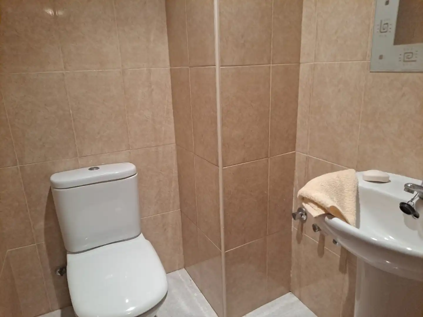 Bany de Pis en venda en Castellón de la Plana / Castelló de la Plana amb Terrassa