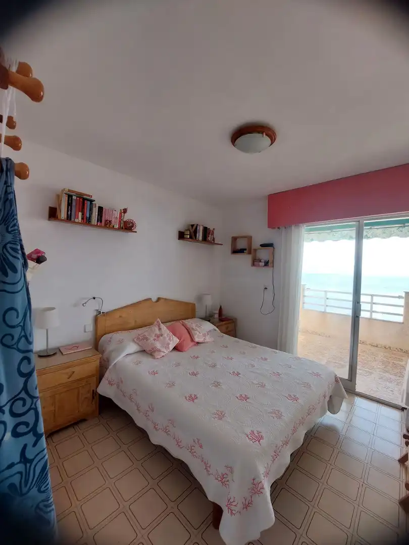 Habitación de Apartamento de alquiler en La Manga del Mar Menor con Terraza, Amueblado y Horno