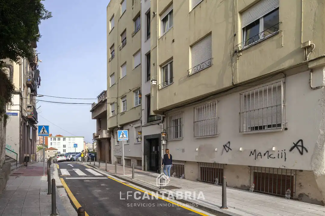 Vista exterior de Piso en venta en Santander con Calefacción