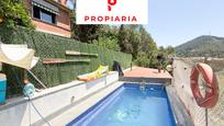 Piscina de Casa o xalet en venda en Sant Vicenç Dels Horts amb Aire condicionat, Calefacció i Terrassa