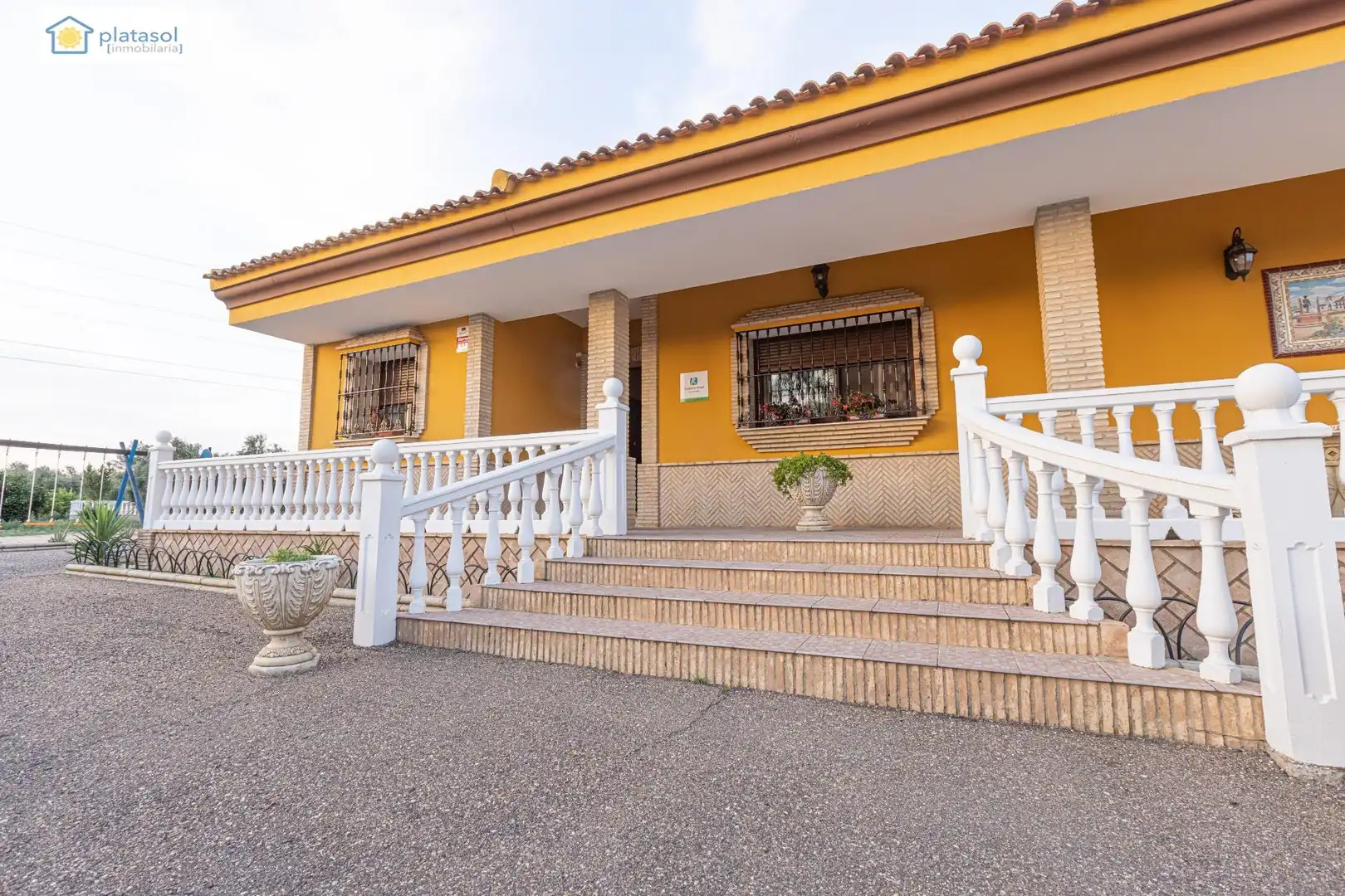 Vista exterior de Finca rústica en venta en Chucena con Aire acondicionado, Calefacción y Jardín privado