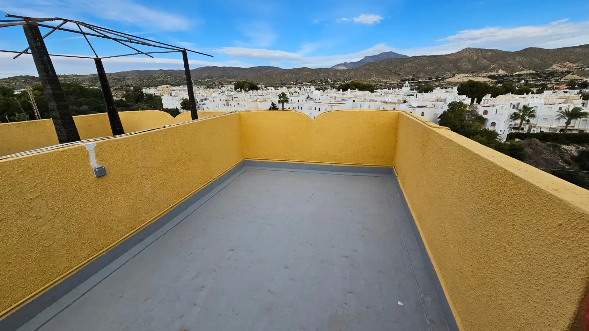 Terraza de Casa adosada en venta en El Campello con Aire acondicionado, Calefacción y Jardín privado