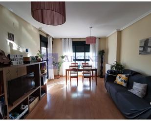 Living room of Flat for sale in Cáceres Capital  with Air Conditioner, Heating and Terrace