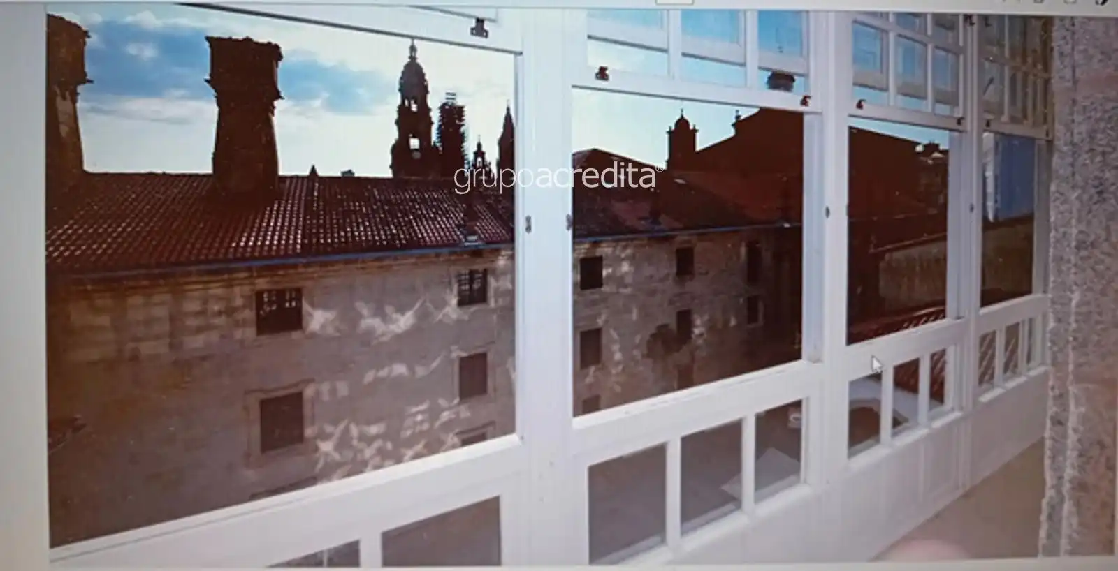 Vista exterior de Pis en venda en Santiago de Compostela  amb Calefacció, Parquet i Terrassa