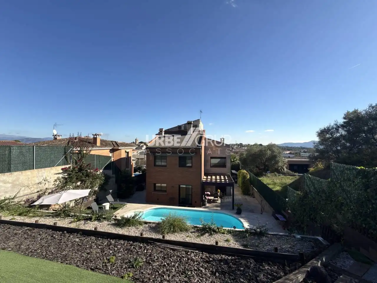 Vista exterior de Casa o xalet en venda en Masquefa amb Aire condicionat, Calefacció i Jardí privat