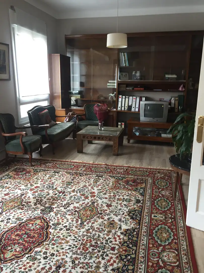 Piso con ascensor en venta en Las Arenas, imagen 2