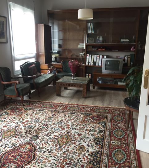 Foto 2 de Piso en venta en Escuelas-eskolak Plaza, 1, Las Arenas, Getxo