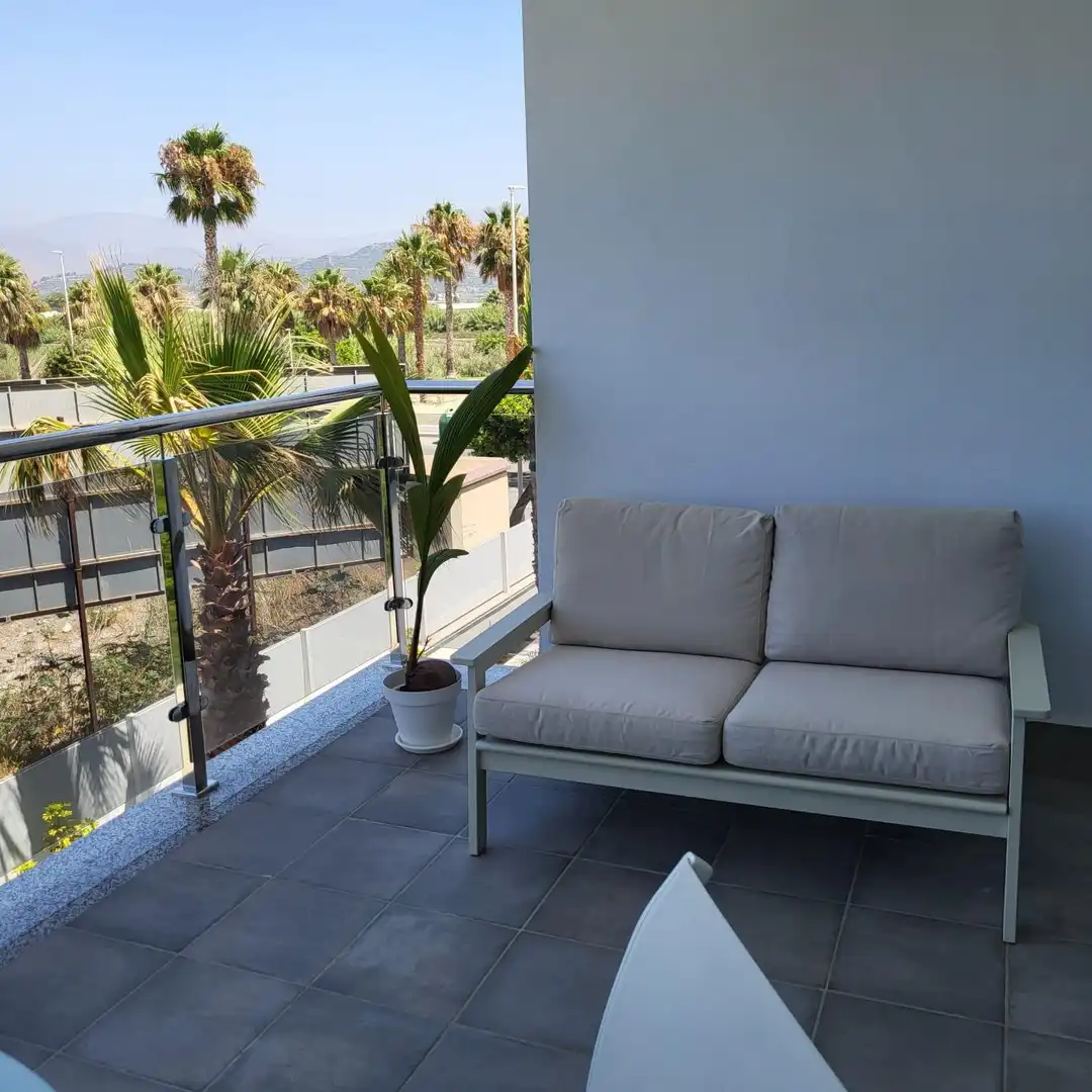 Terrasse von Wohnung zur Miete in Motril mit Klimaanlage, Privatgarten und Möbliert