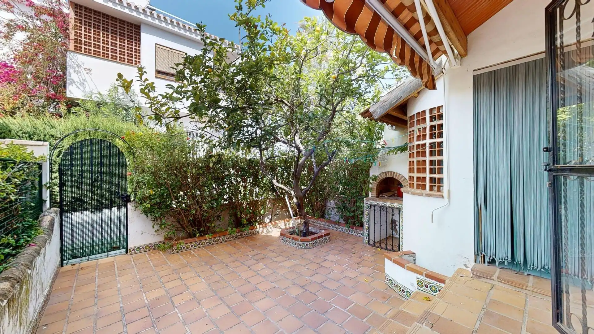 Garden of Detached homes for sale in Pilar de la Horadada  with Terrace, Furnished and Balcony