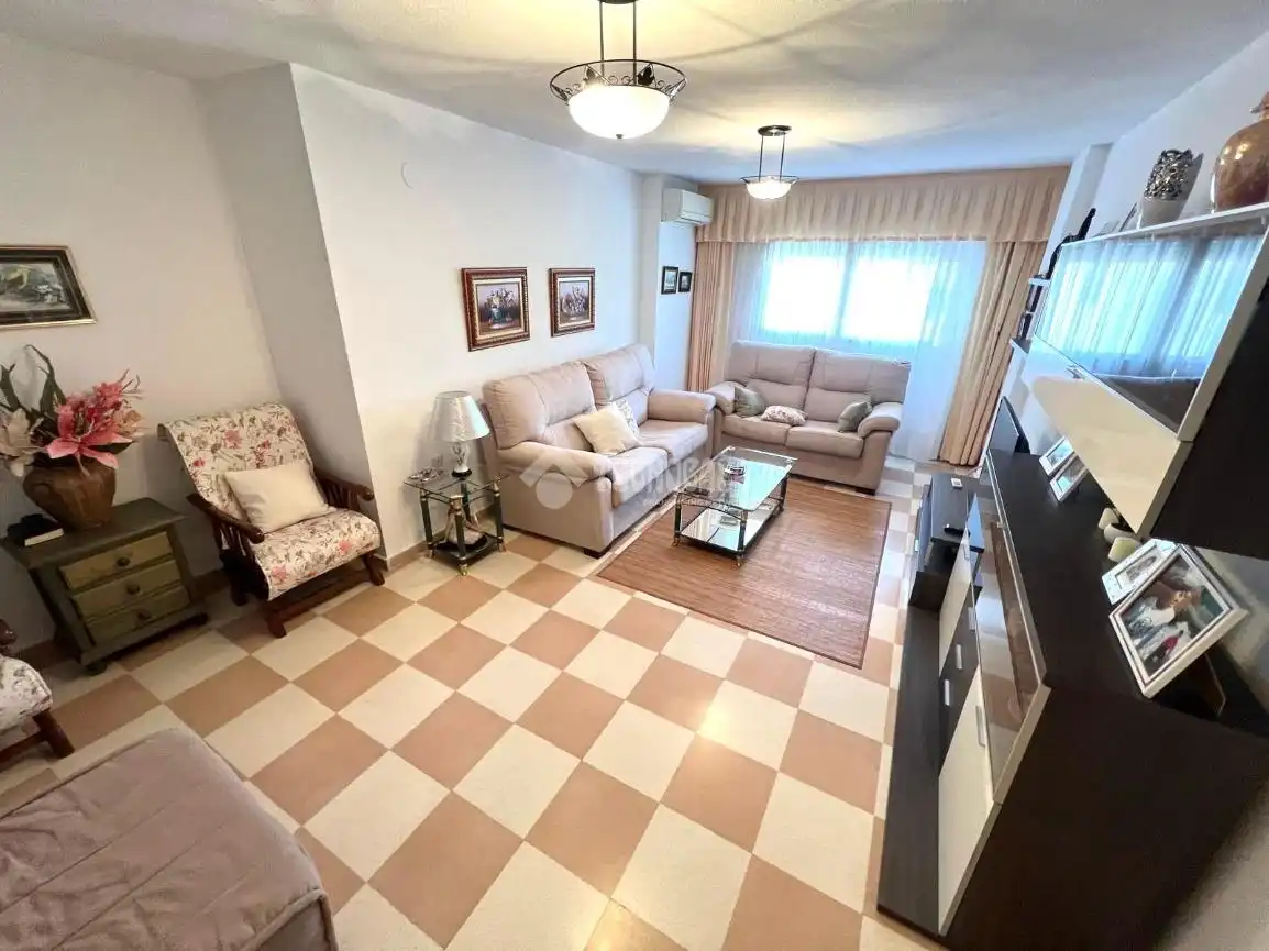 Sala de estar de Piso en venta en Estepona