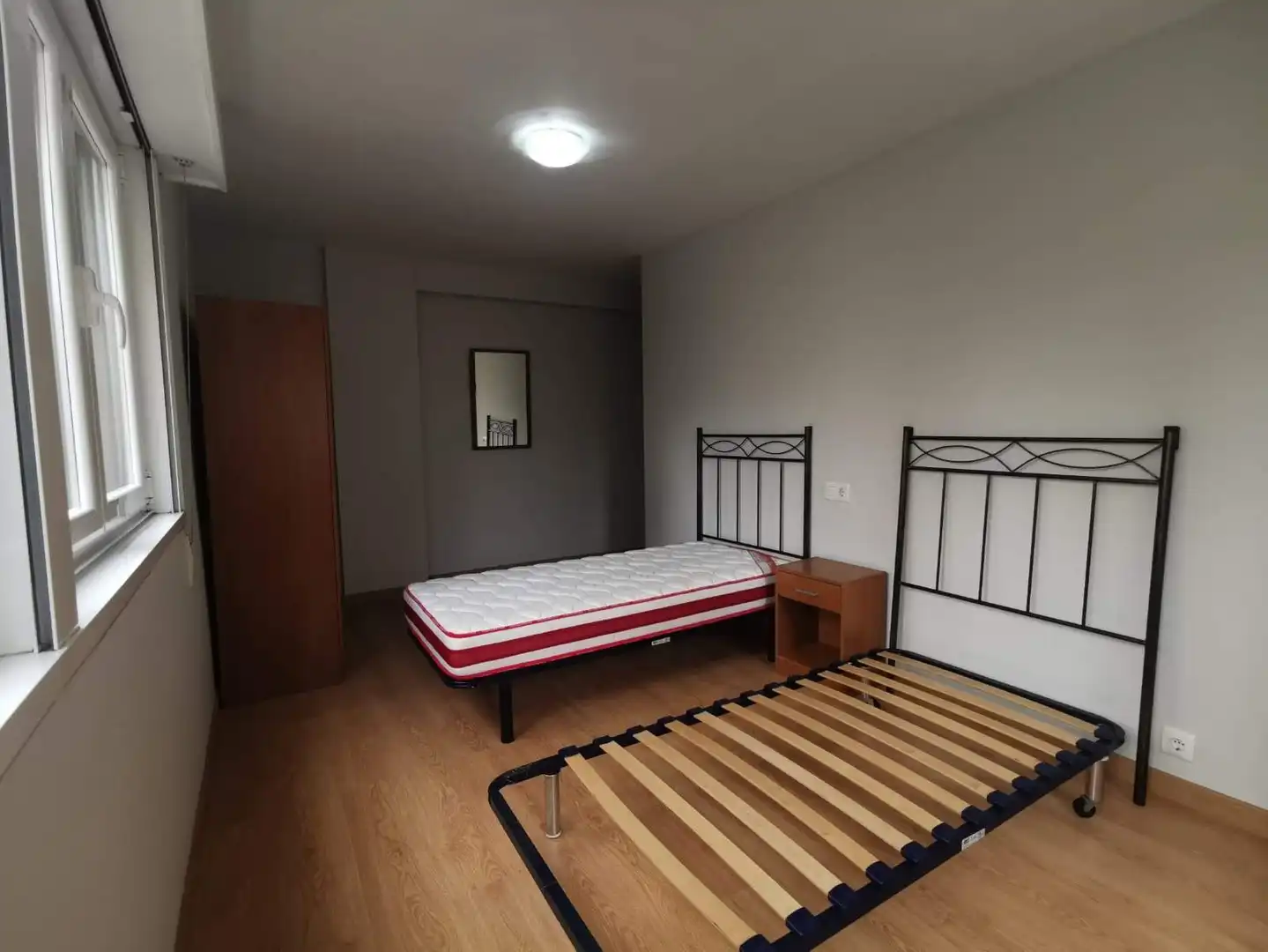 Habitación de Piso de alquiler en A Coruña Capital  con Amueblado