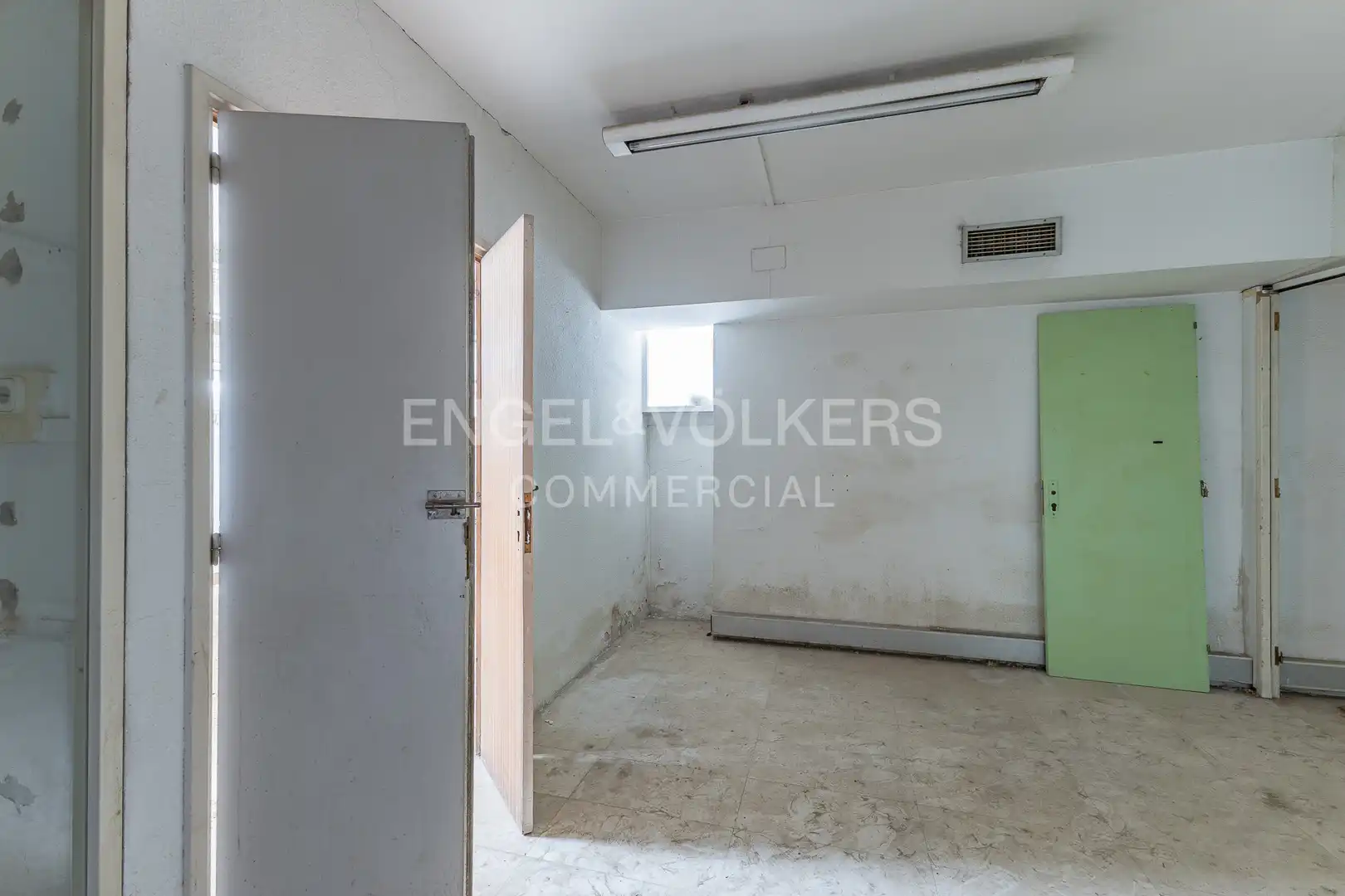 Büro zur Miete in Esplugues de Llobregat