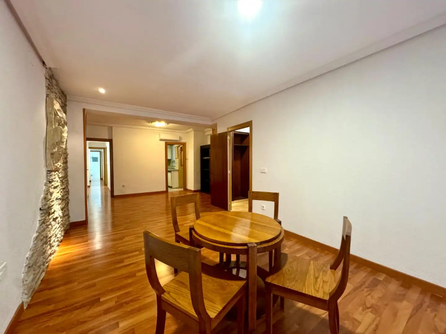 Flat for rent in Ensanche - Diputación