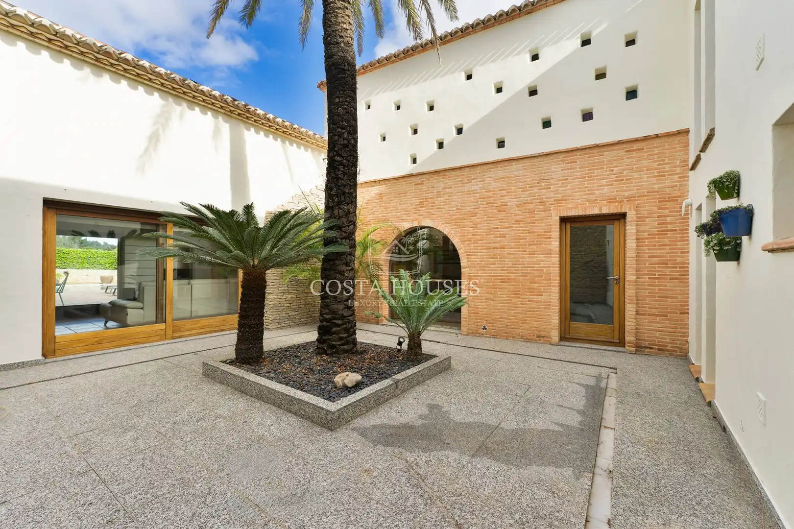 Vista exterior de Casa o xalet en venda en Jávea / Xàbia amb Aire condicionat, Jardí privat i Terrassa