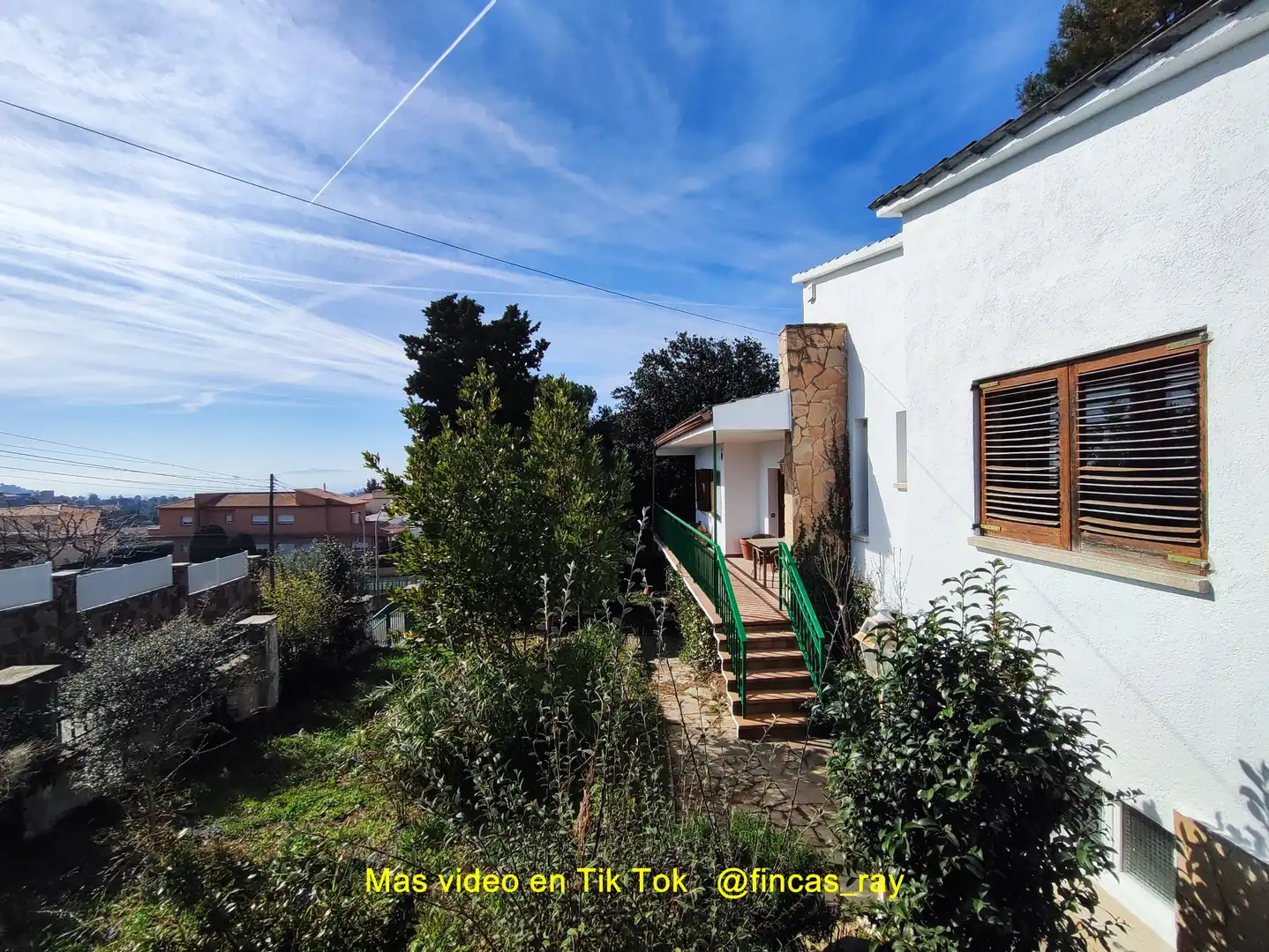 Vista exterior de Casa o xalet en venda en Caldes de Montbui amb Aire condicionat, Calefacció i Jardí privat