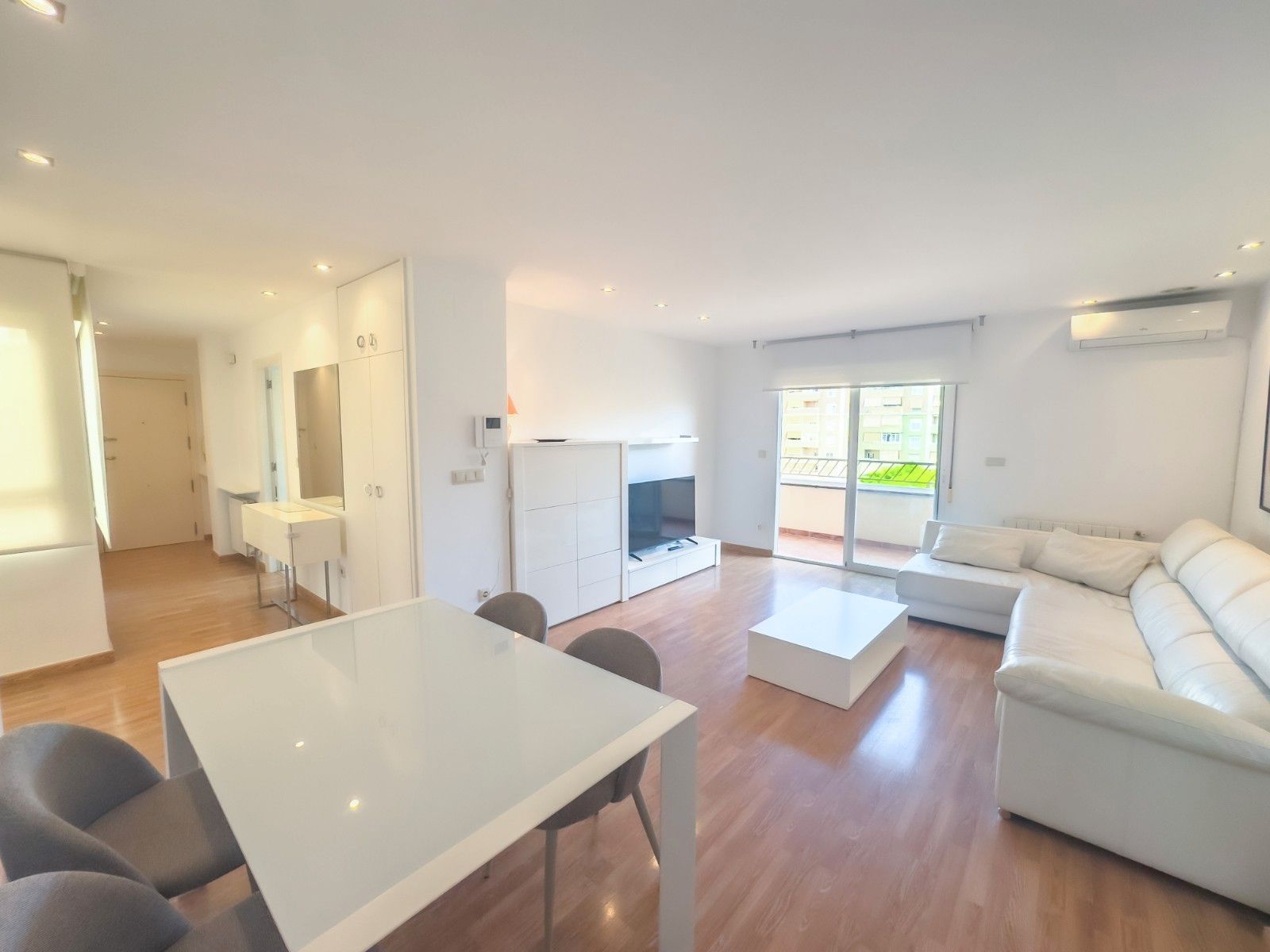 Sala d'estar de Pis de lloguer en Elche / Elx amb Aire condicionat, Calefacció i Parquet