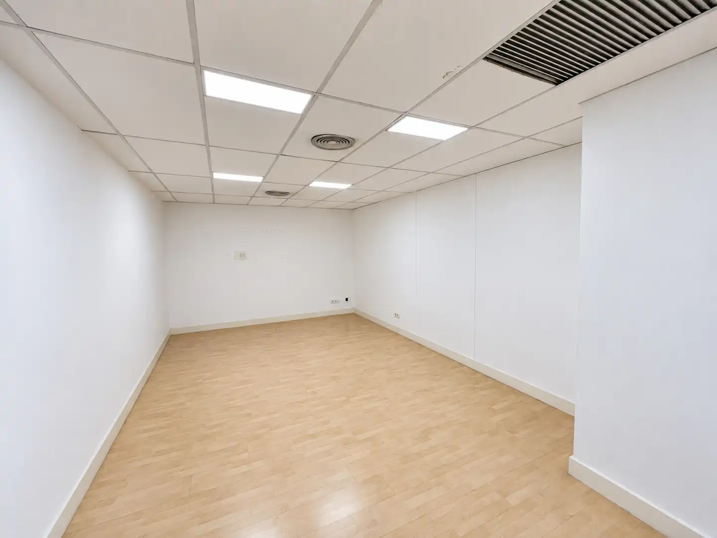 Office for rent in Les Corts