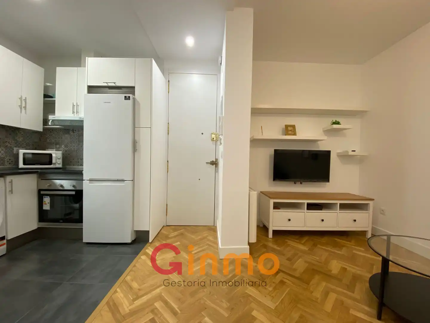 Wohnzimmer von Wohnung zur Miete in Madrid mit Klimaanlage, Möbliert und Ofen