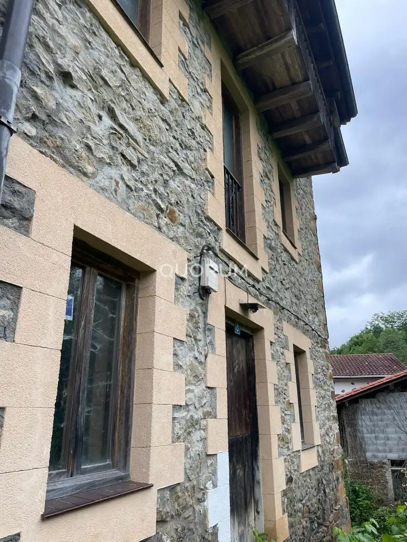 Maison rustique à vendre à Barrio ISASI