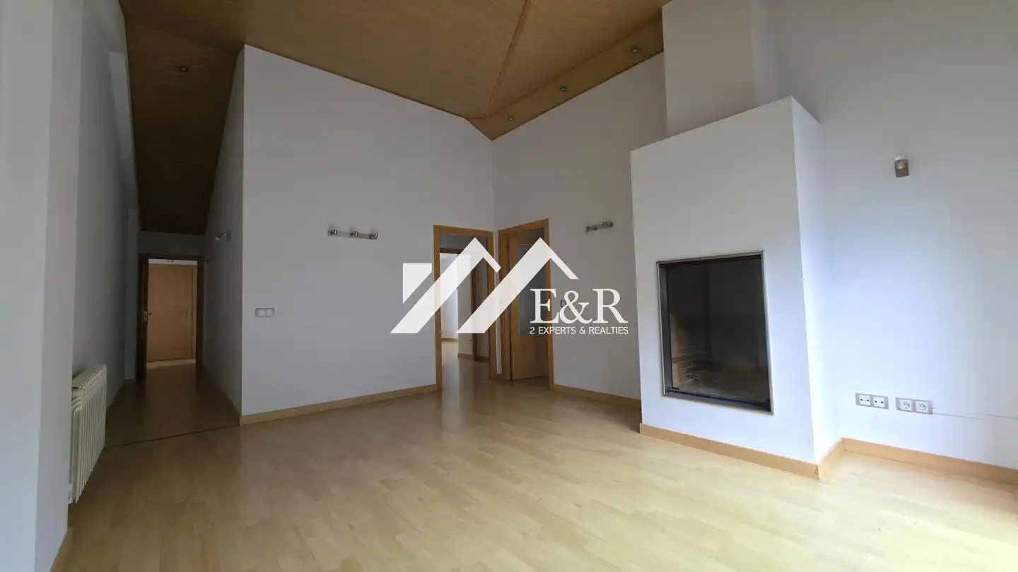Sala de estar de Ático de alquiler en Andorra la Vella con Aire acondicionado y Terraza