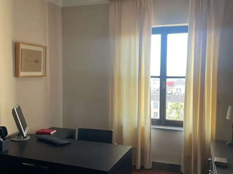 Esszimmer von Büro zur Miete in Málaga mit Klimaanlage, Möbliert und Balkon