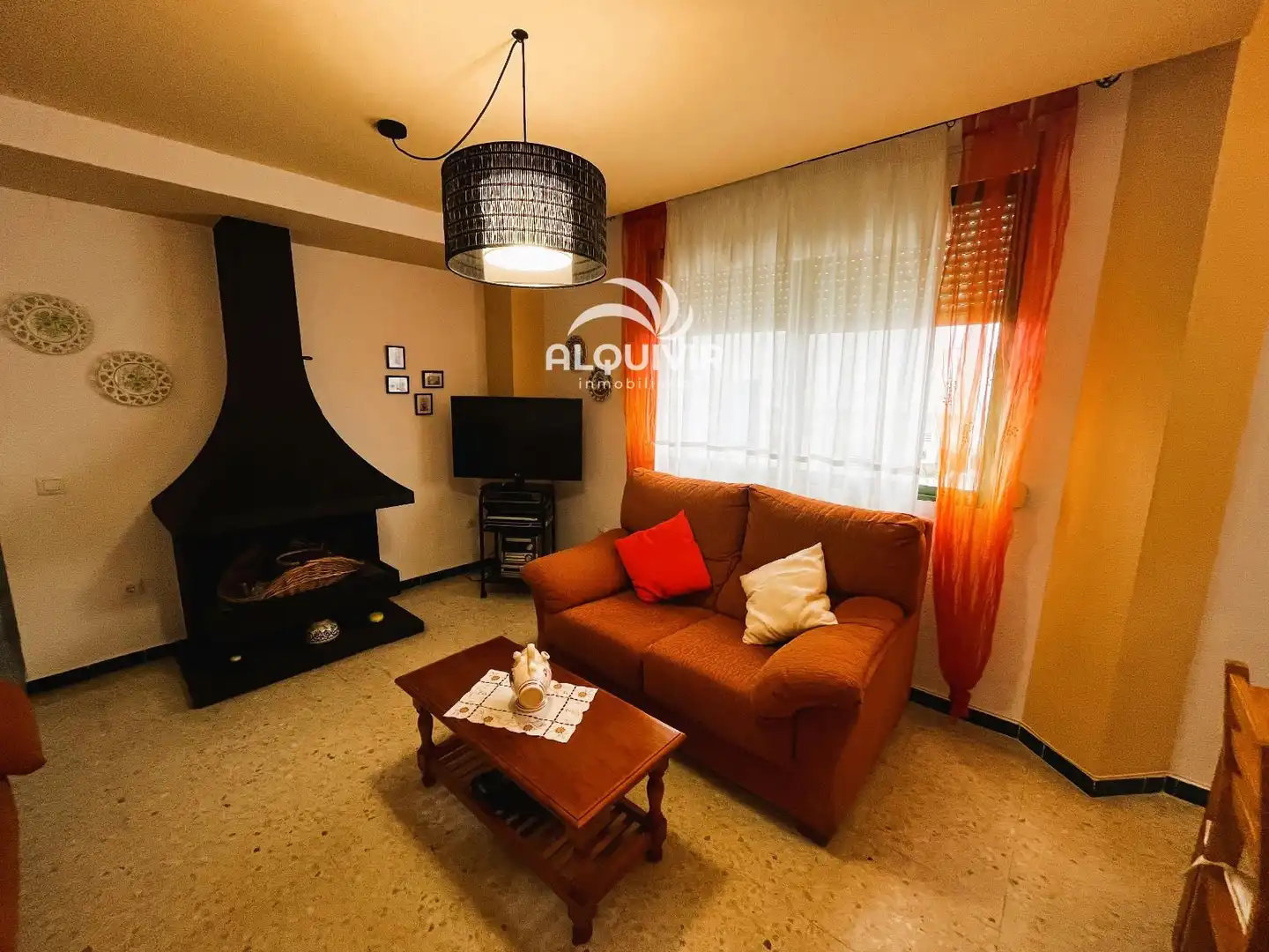 Sala de estar de Dúplex en venta en Almonte con Terraza, Trastero y Amueblado