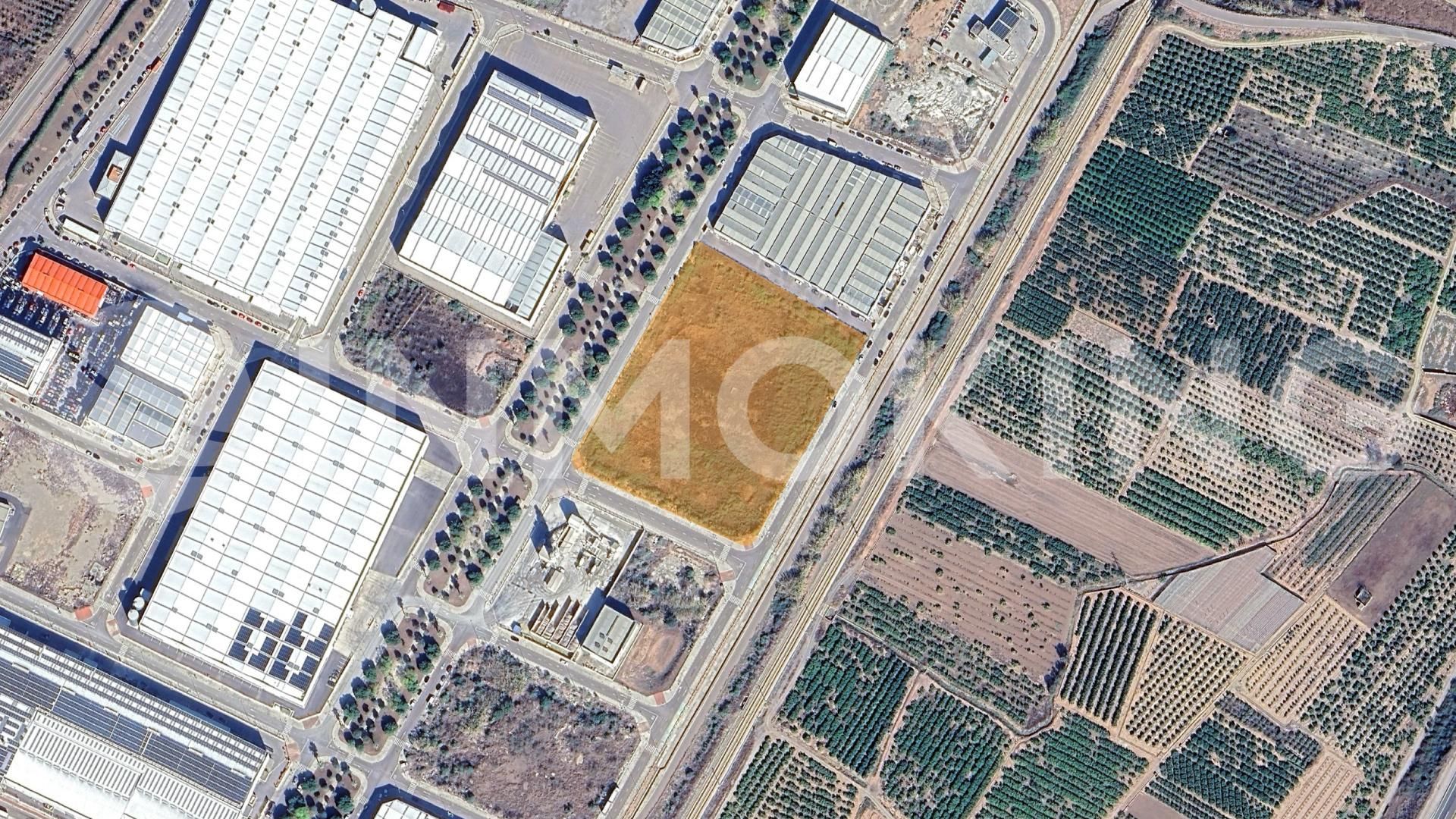 Terreny industrial en venda en Quartell