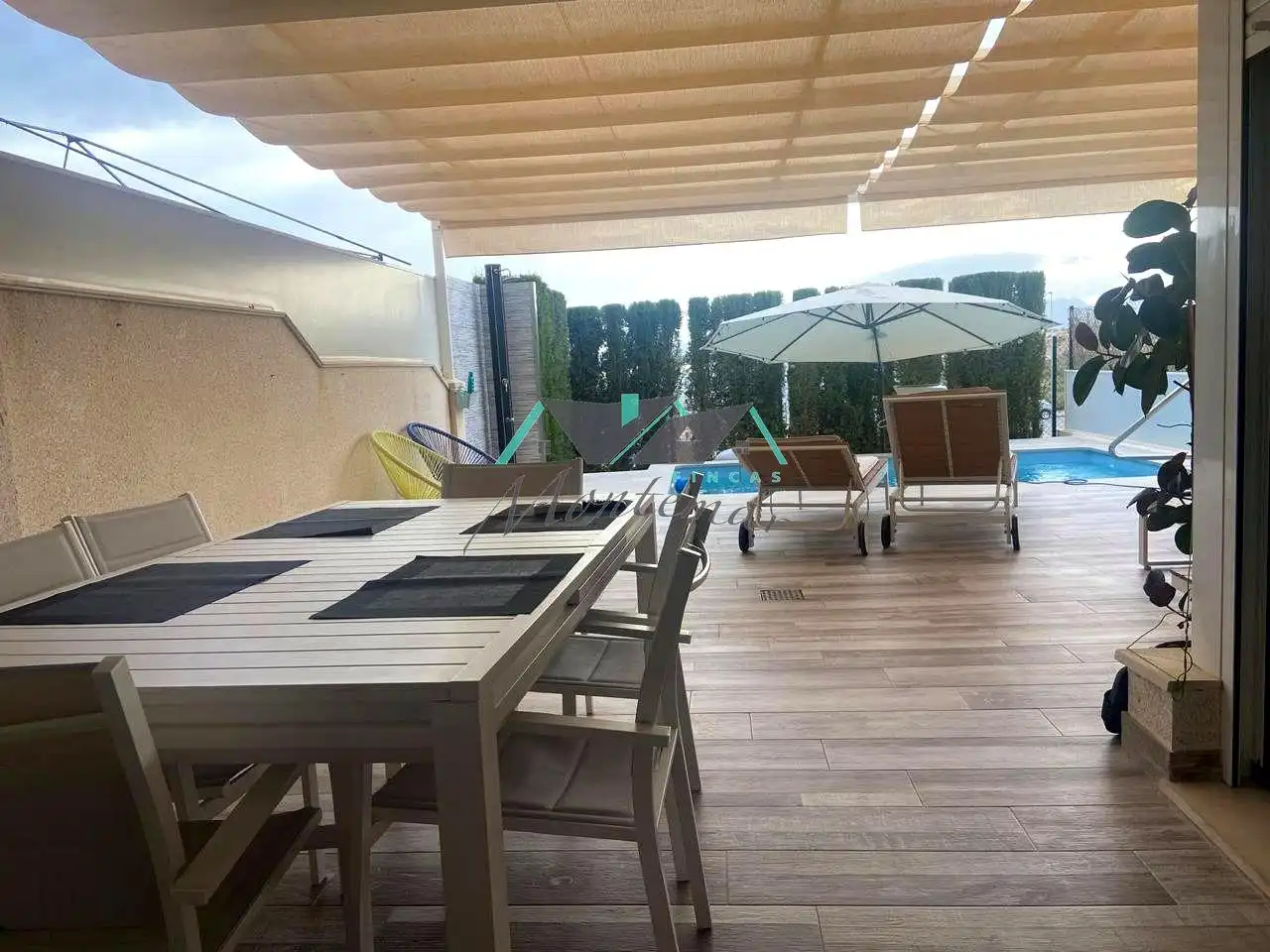 Apartamento de alquiler en De Juan Ramon Jimenez, Las Lomas - Las Yucas