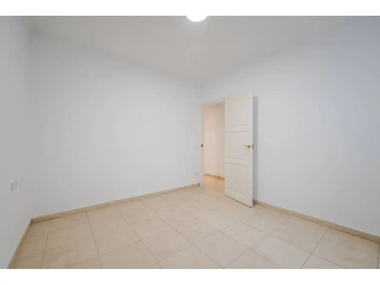 Habitación de Piso en venta en Girona con Balcón