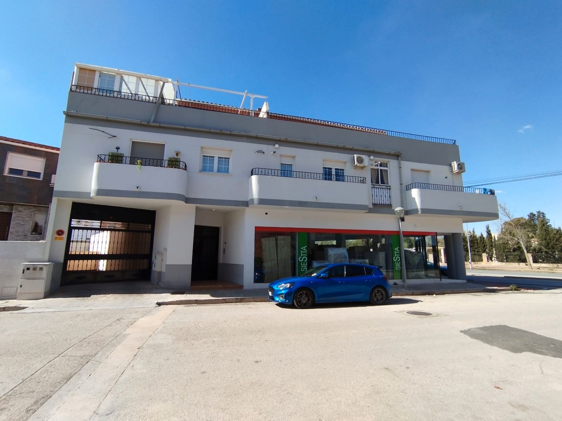 Exterior view of Garage for sale in Tomelloso