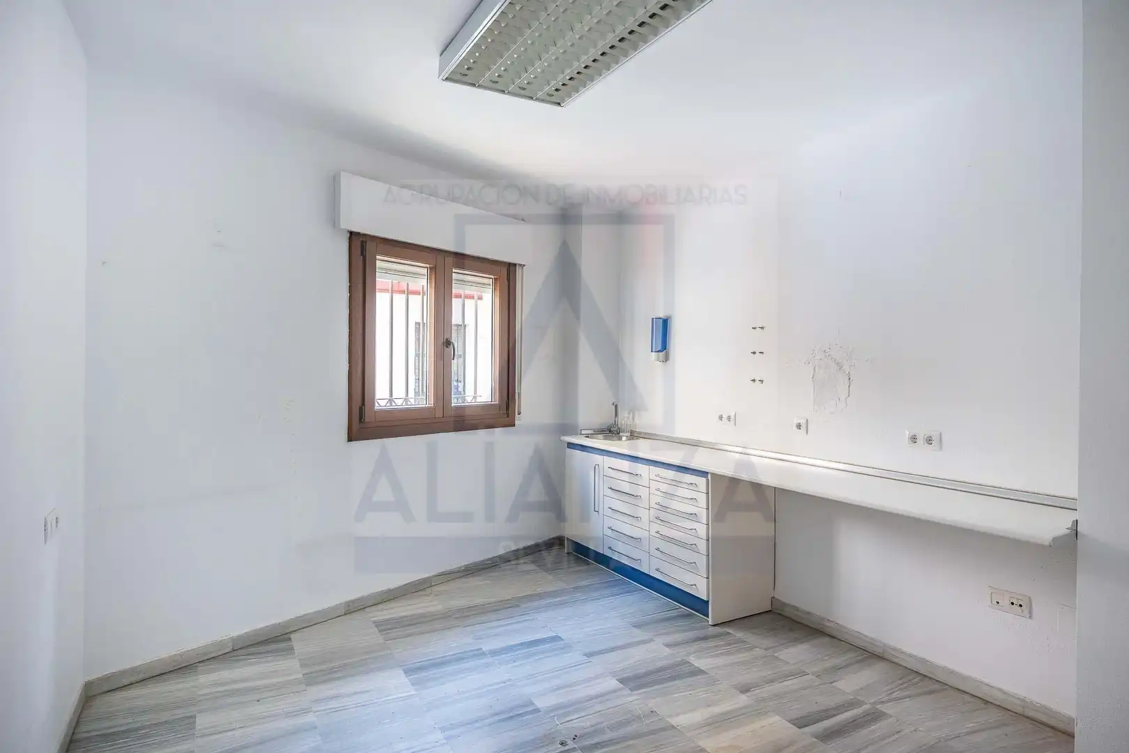 Cocina de Piso en venta en Camas con Aire acondicionado