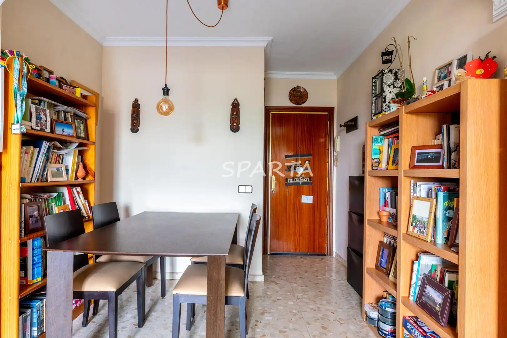 Comedor de Piso en venta en Castilleja de la Cuesta con Aire acondicionado, Horno y Microondas