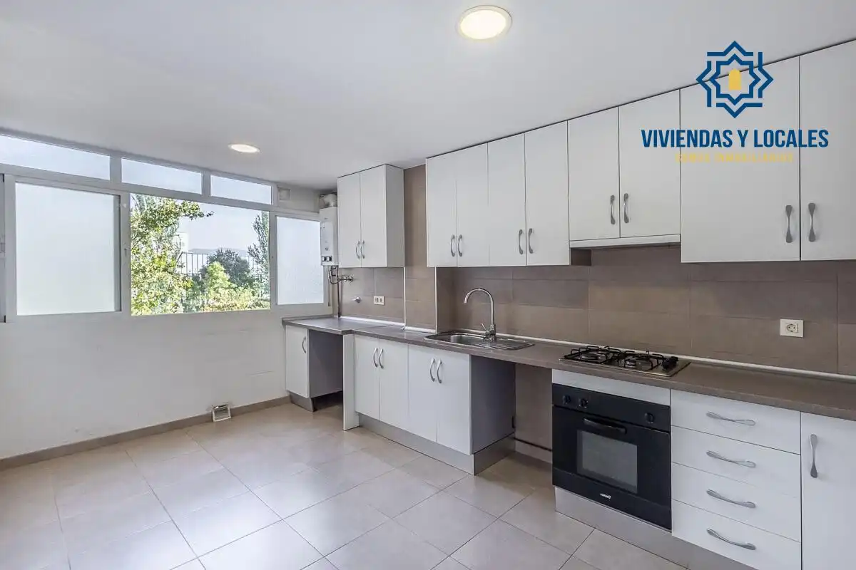 Piso con terraza en venta en Calle del Profesor Agustín Escribano 7, imagen 8
