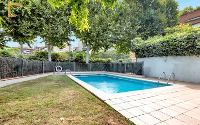 Swimming pool of Flat for sale in Sant Cugat del Vallès  with Air Conditioner, Terrace and Balcony