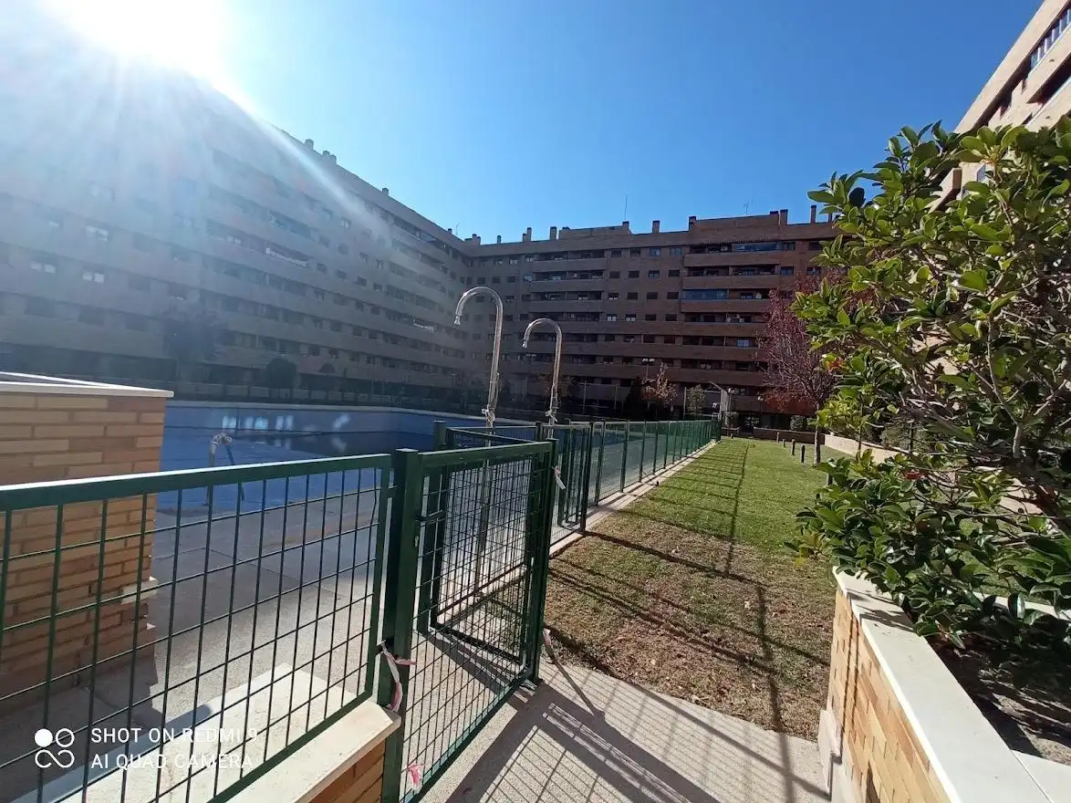 Piscina de Pis en venda en Seseña amb Calefacció, Traster i Piscina comunitària